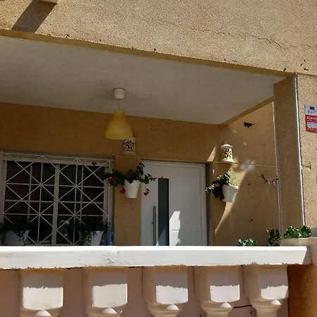 ホテル 4 Persons, Terrace, Y Swimming Pool 3*