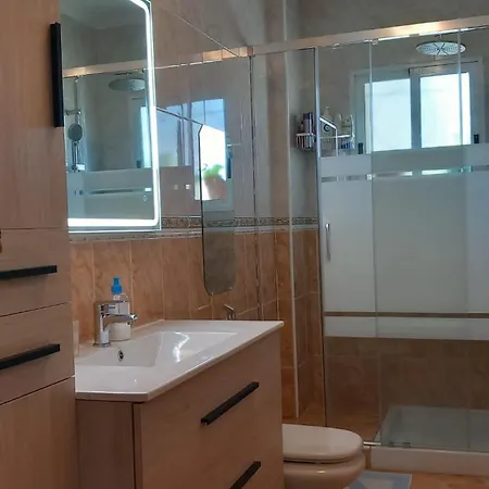 4 Persons, Terrace, Y Swimming Pool מלון 3*