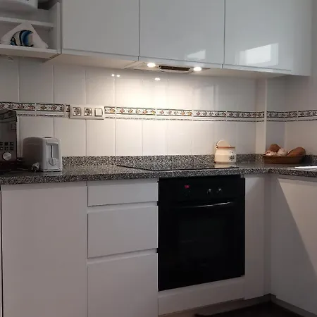 מלון 4 Persons, Terrace, Y Swimming Pool טורבייחה