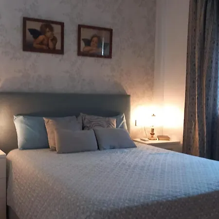 4 Persons, Terrace, Y Swimming Pool Hotel 3*