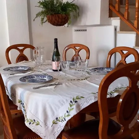 4 Persons, Terrace, Y Swimming Pool Hotel