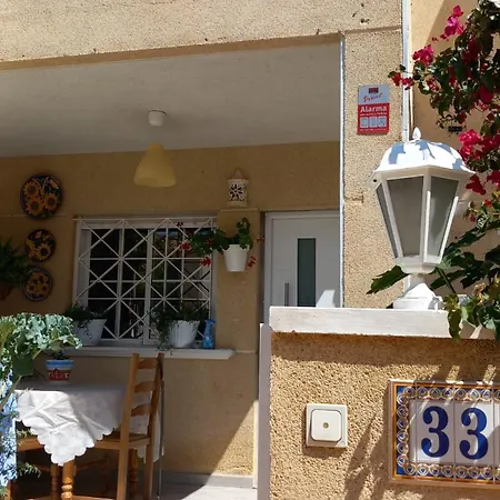4 Persons, Terrace, Y Swimming Pool מלון 3*